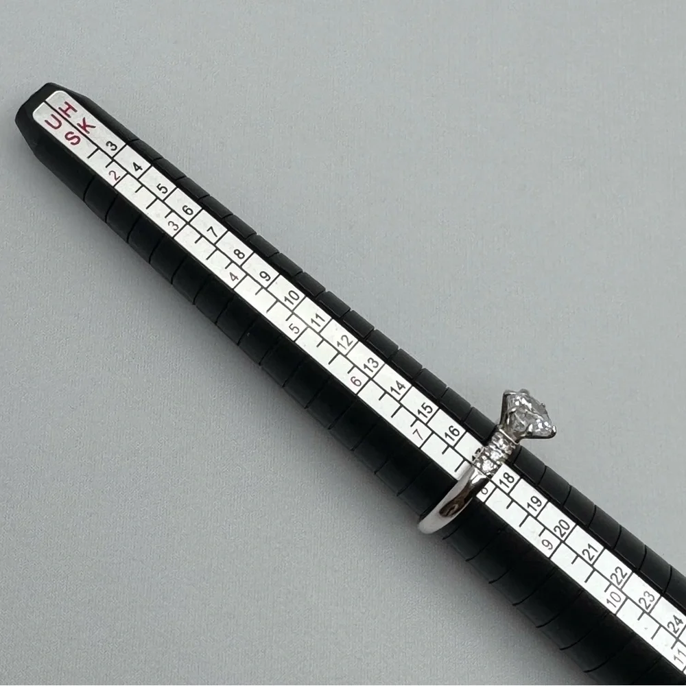 Sterling Silver Round CZ Solitaire Engagement Style Ring Size 8 New